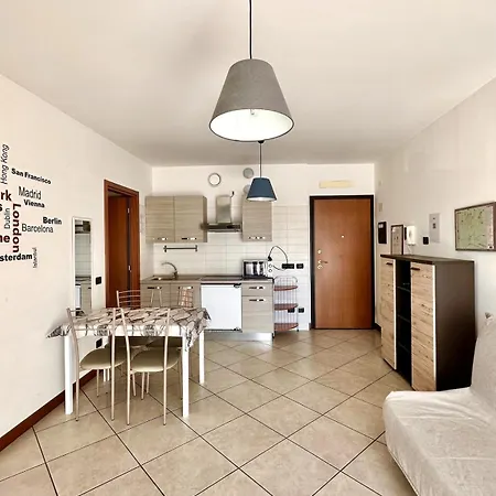 Il Borgo A 13 * Бергамо